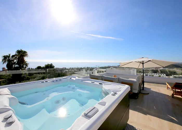 West Luxury Duplex Penthouse Aria Apartment